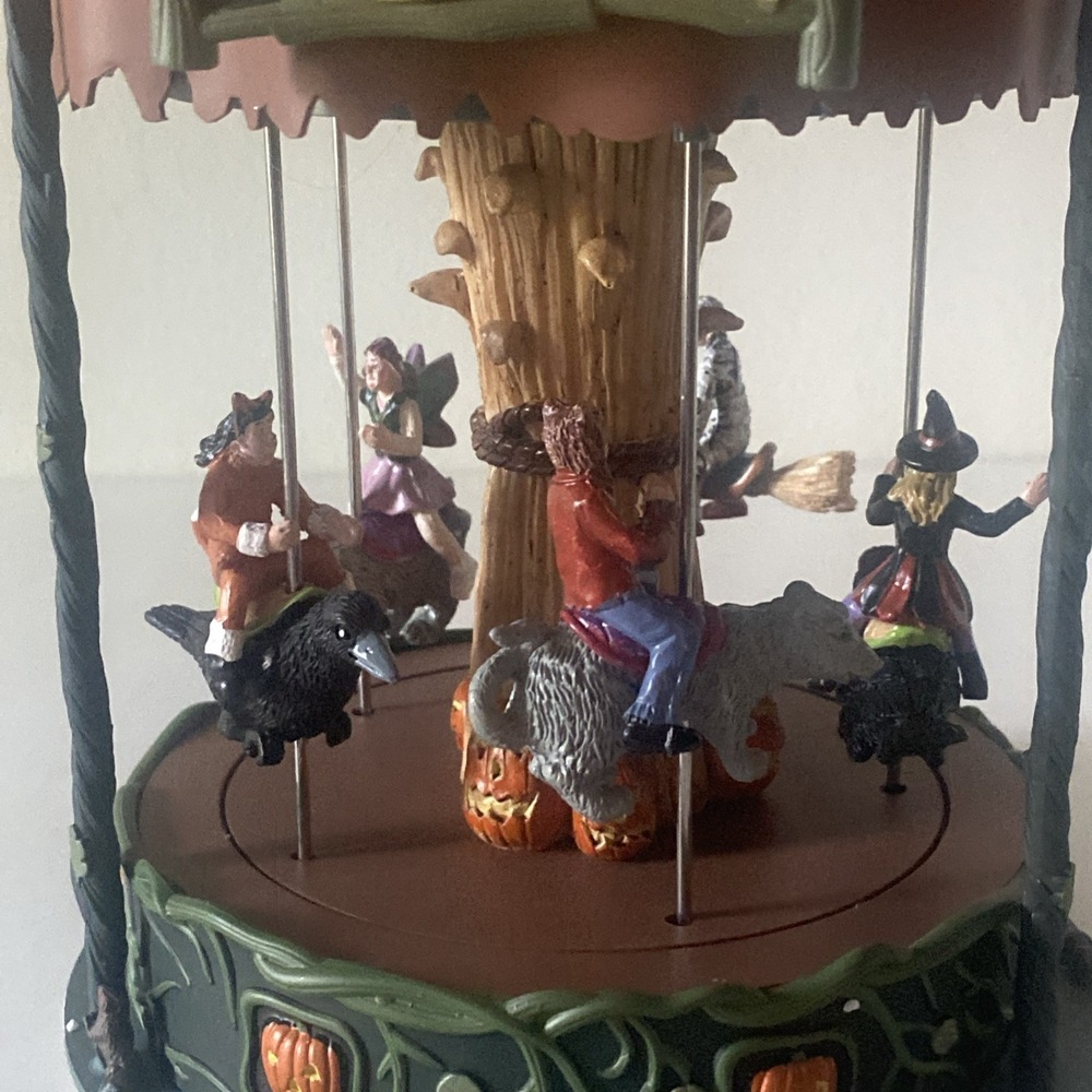 Lemax Spooky Town EERIE GO ROUND Ride Carnival Halloween Animated Lights - Picture 10 of 16